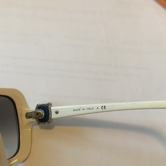 Preloved Chanel prescription frame - Picture 6 of 8